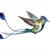 Imagen del Colibrí cola de espátula del libro Mi Perú. Edición Bicentenario de Editorial Bermudas